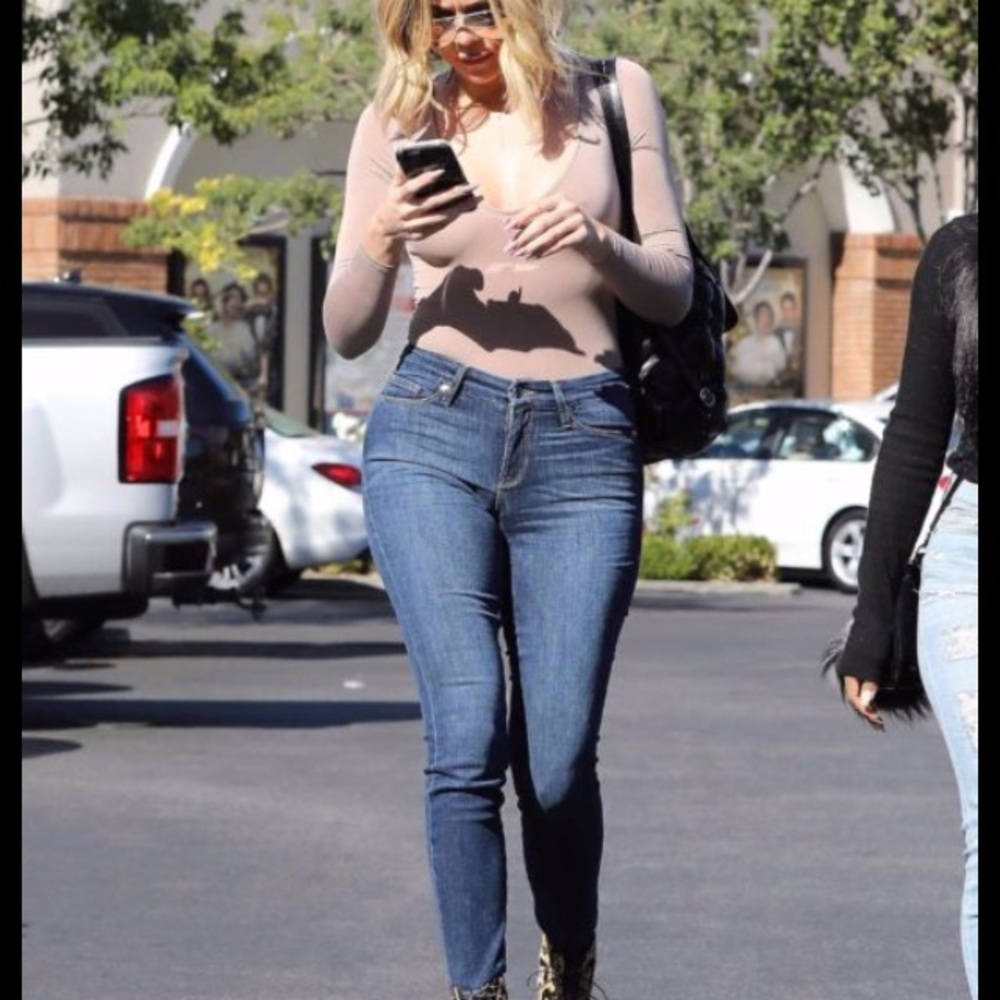 Good American size 26 jeans